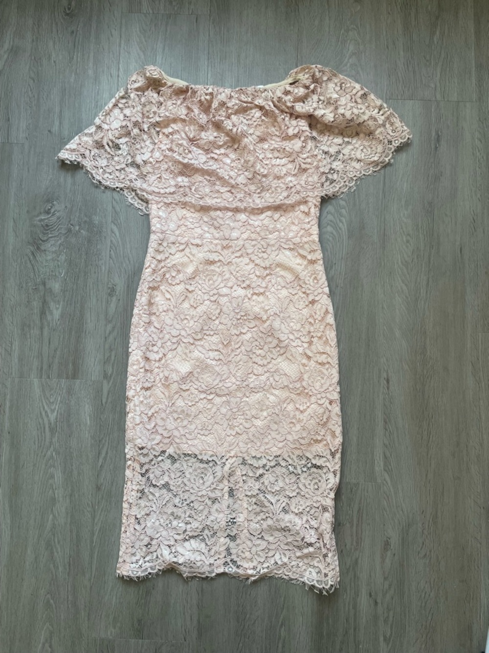 Off-Shoulder Lace Bodycon Dress in Blush Pink